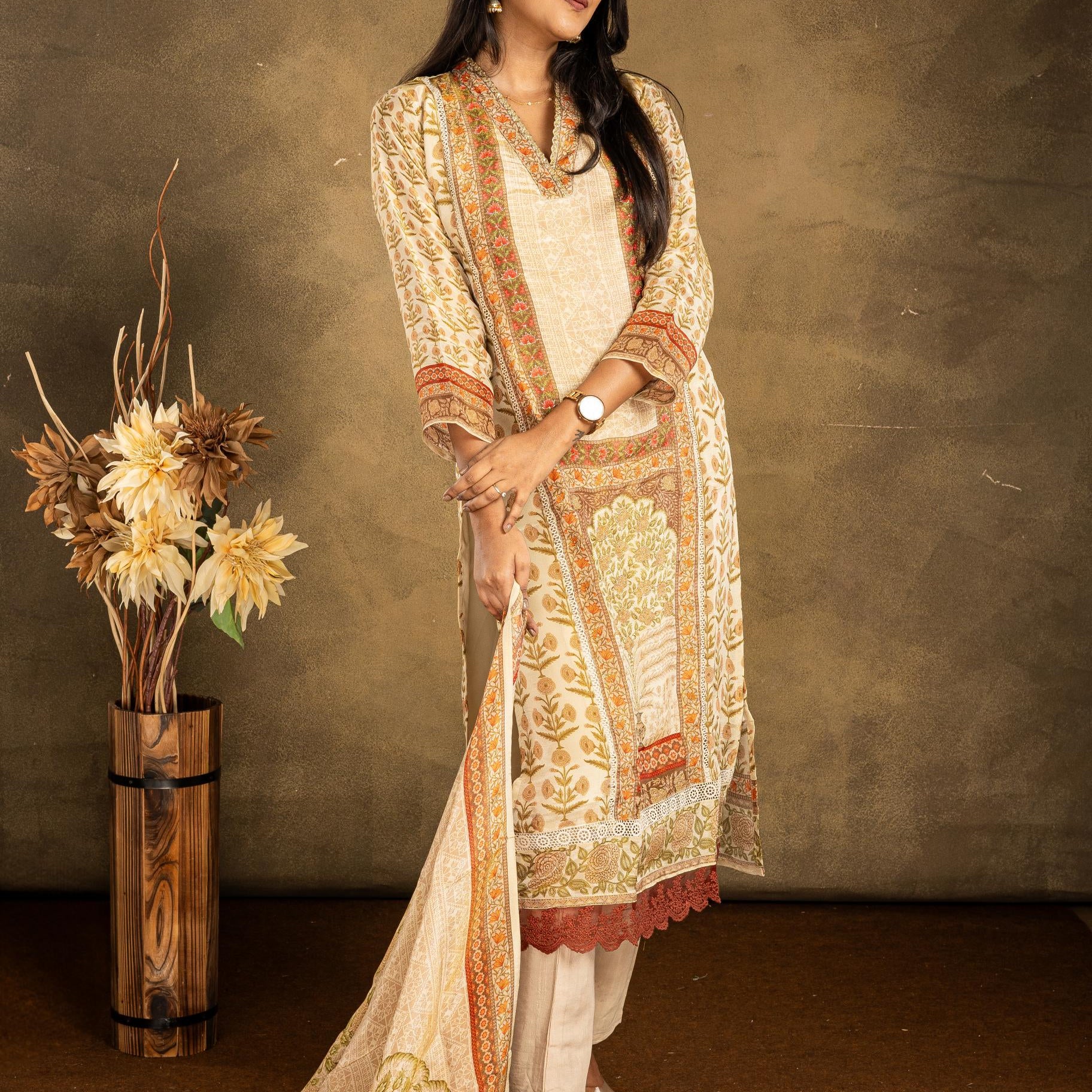 Cream With Red Shimmer Muslin Salwar Suit Set - View 1