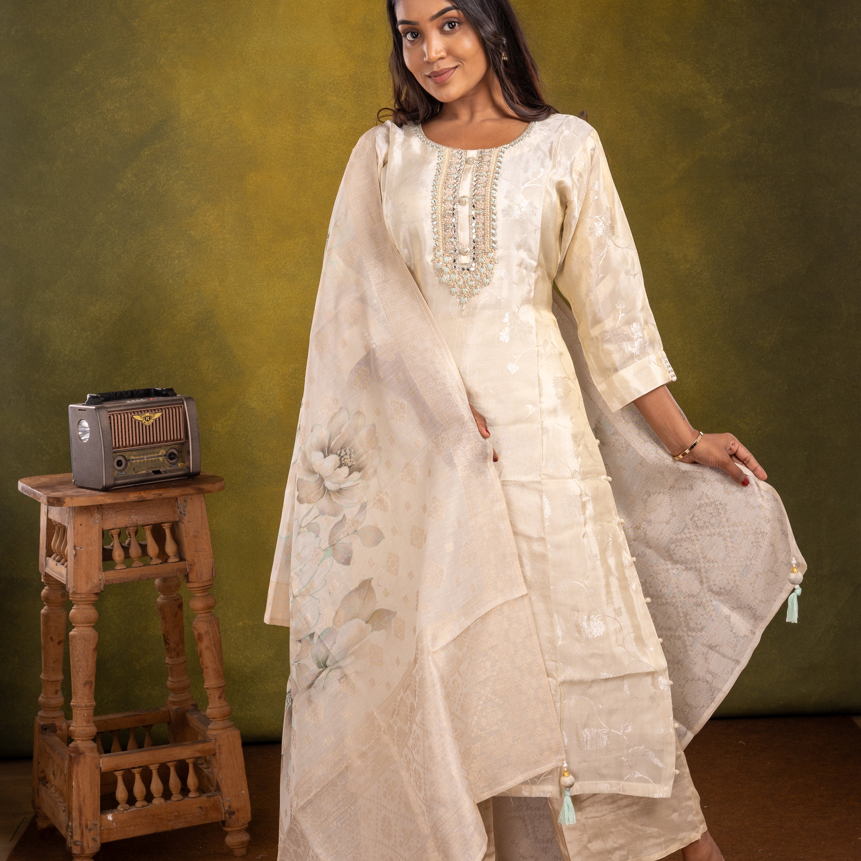 Cream Silk Cotton Salwar Suit Set - View 1