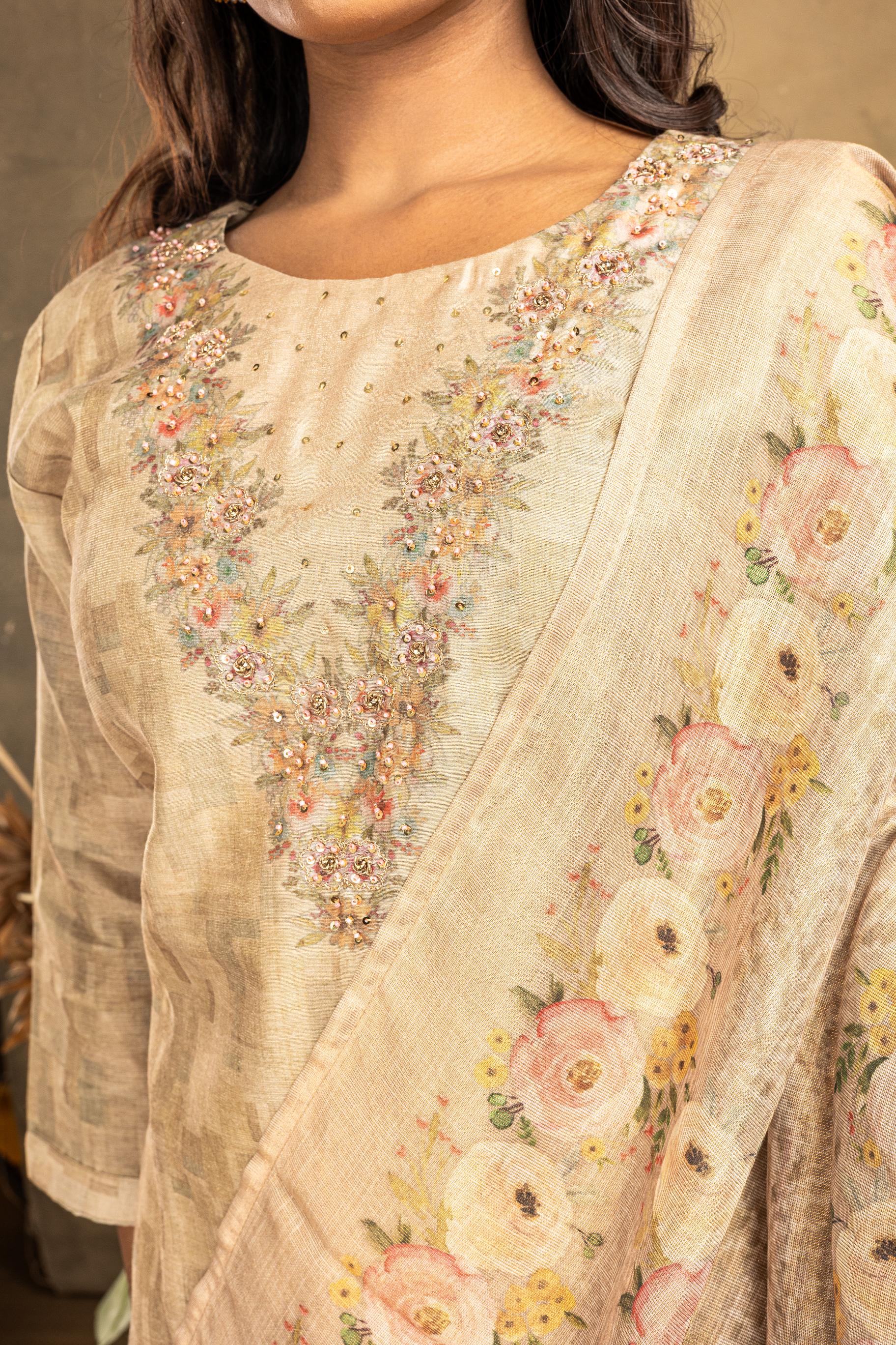 Cream Shimmer Silk Salwar Suit Set - View 3