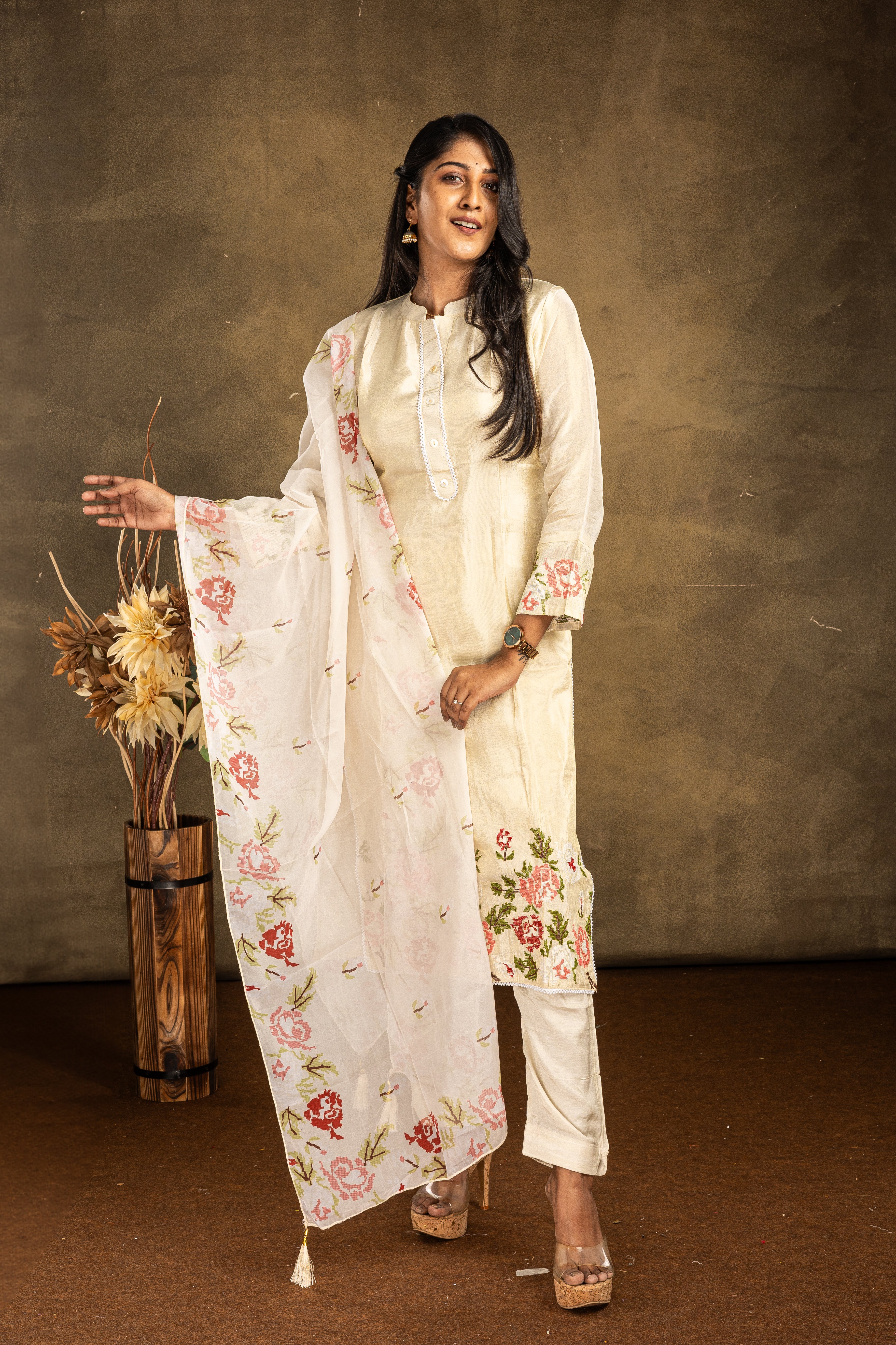 Cream Shimmer Salwar Suit Set - View 2