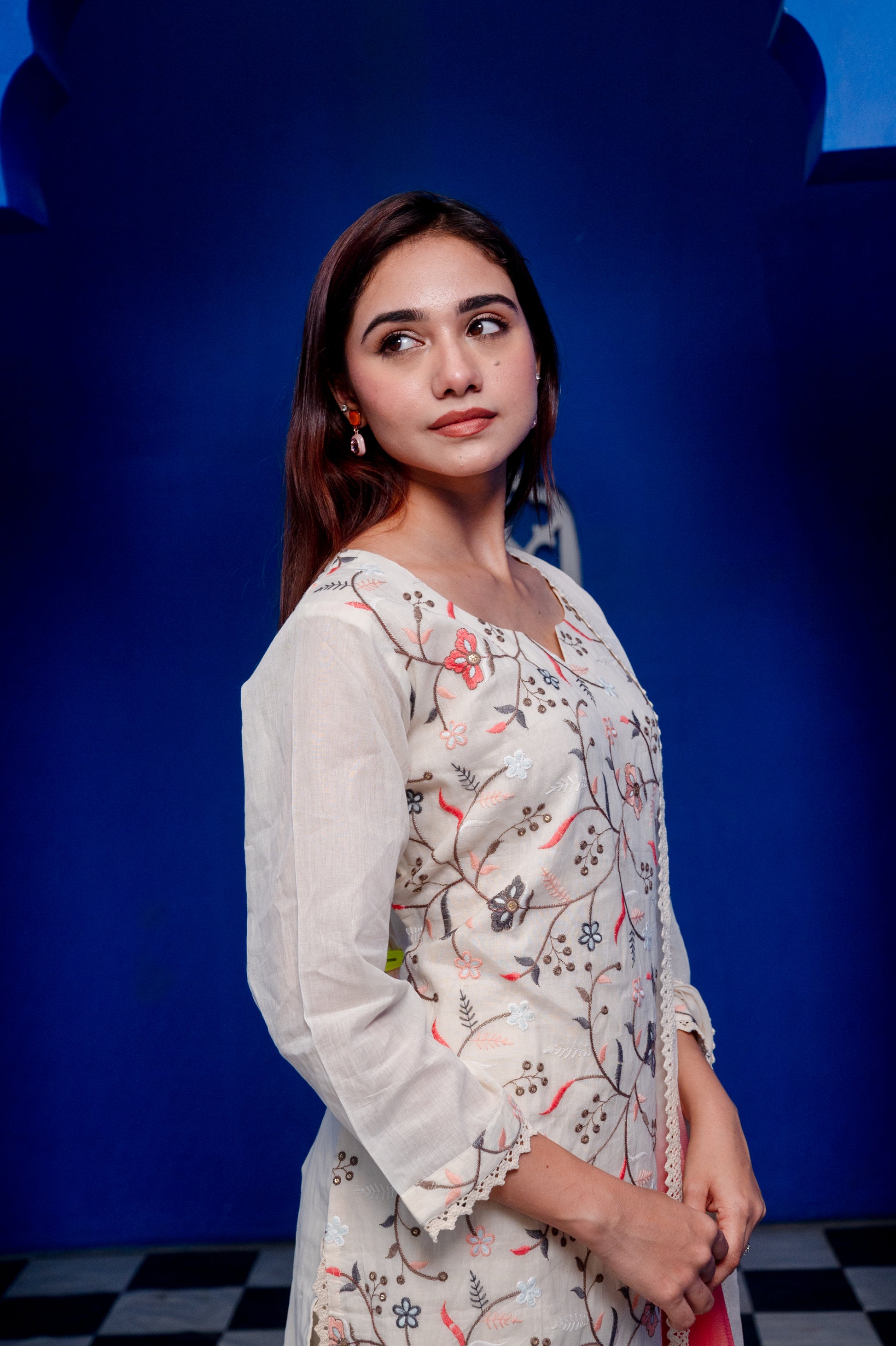 White Cotton Embroidered Suit Set